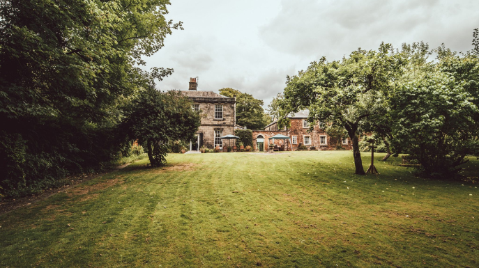 Gardens & Outdoor Spaces at Bank Close House care home Chesterfield