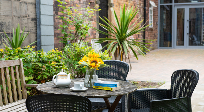 dementia care at care home in Chesterfield